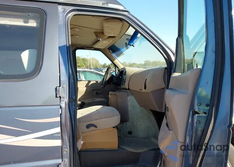 1998 Ford E-150 Recreational from USA, damaged, VIN 1FDRE1466WHB21103